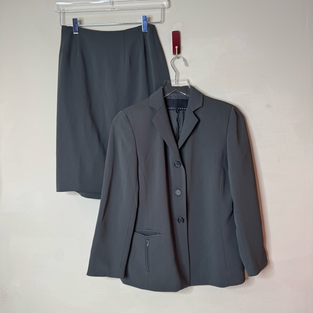 Yansi Fugel Charcoal Blazer and Skirt Set size 2